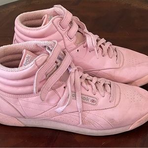 Women’s Vintage Pink Reebok High Tops- 9.5
